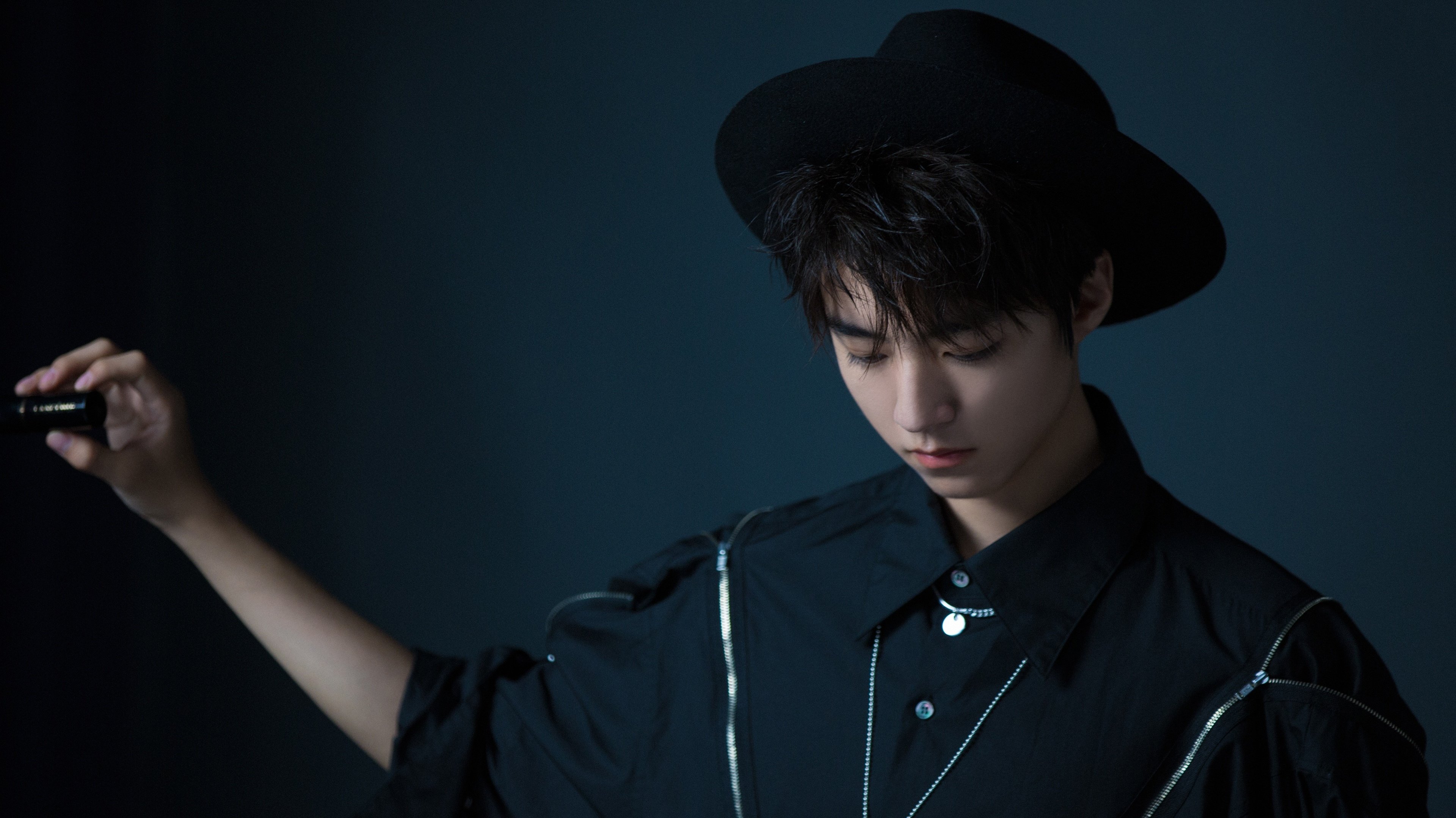 当约基奇在虚拟空间爆发，数字重构下的76人vs热火生死战